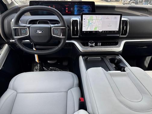 GLACIER GRAY MET TRI-COAT 2026 Ford Expedition Max Platinum