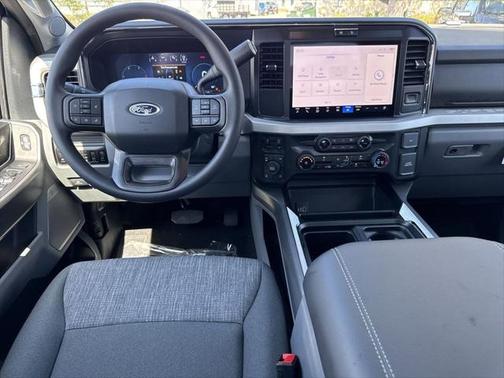 2025 Ford F-250 XLT