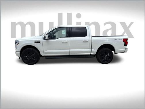 2025 Ford F-150 Lightning Platinum