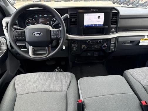 2025 Ford F-250 XLT