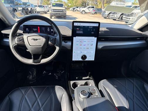 2022 Ford Mustang Mach-E Select
