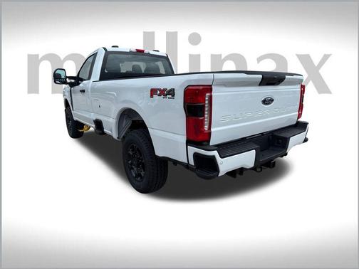 2025 Ford F-350 XLT