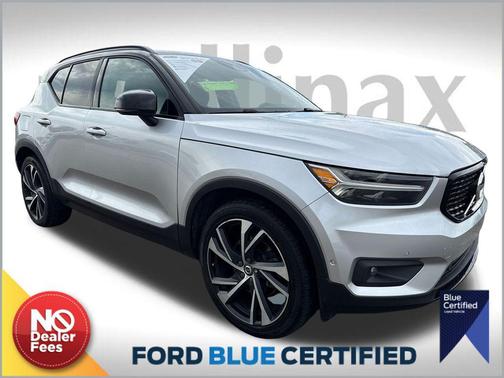2019 Volvo XC40 T5 R-Design