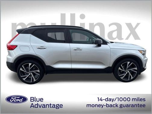 2019 Volvo XC40 T5 R-Design