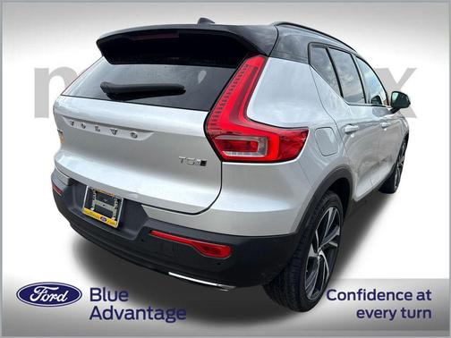 2019 Volvo XC40 T5 R-Design