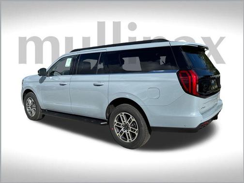 2025 Ford Expedition Max Active 4x2