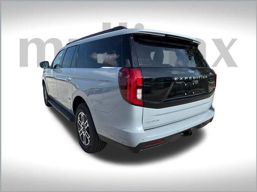 2025 Ford Expedition Max Active 4x2