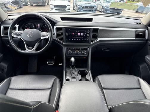 2021 Volkswagen Atlas 3.6L SE w/Technology