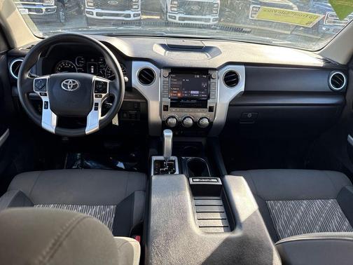 2020 Toyota Tundra SR5