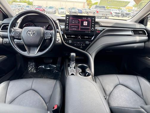 Supersonic Red/Midnight Black Metallic 2021 Toyota Camry XSE