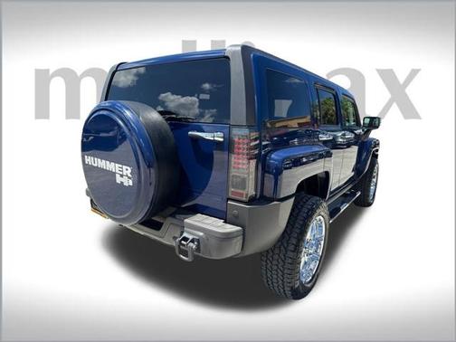 2010 Hummer H3 Base