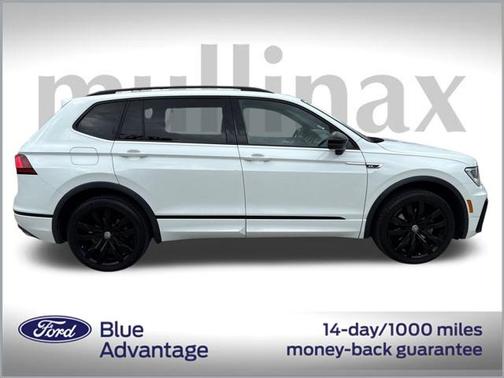 2020 Volkswagen Tiguan 2.0T SE R-Line Black