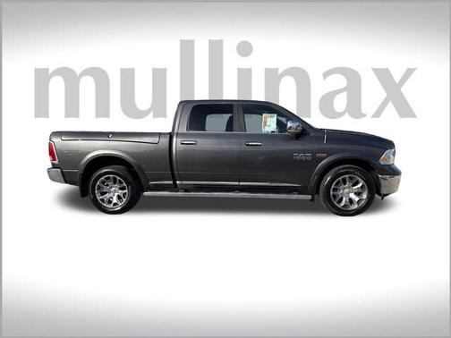 2017 RAM 1500 Limited Crew Cab 4x2 6'4' Box