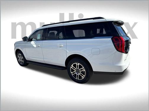 2025 Ford Expedition Max Active 4x2