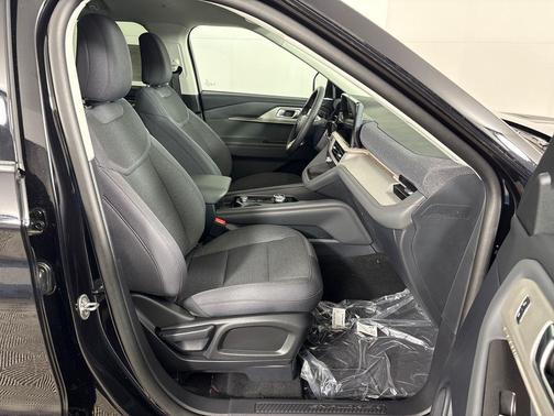 AGATE BLACK METALLIC 2026 Ford Explorer Active