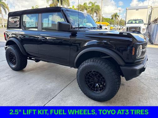 2025 Ford Bronco Base