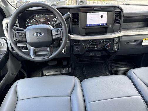 2025 Ford F-450 XL