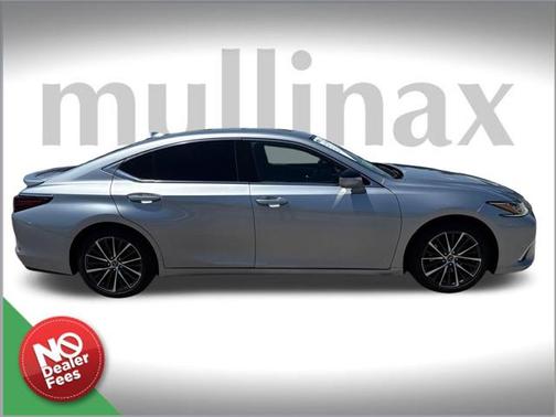 2022 Lexus ES 350 Base