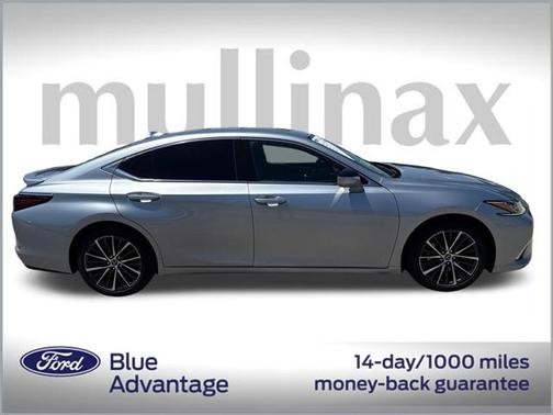2022 Lexus ES 350 Base