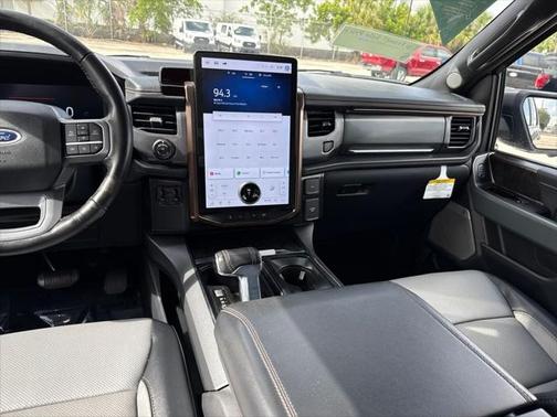 2023 Ford F-150 Lightning LARIAT