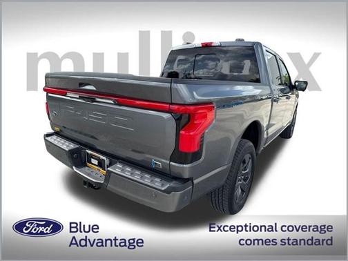 2023 Ford F-150 Lightning LARIAT