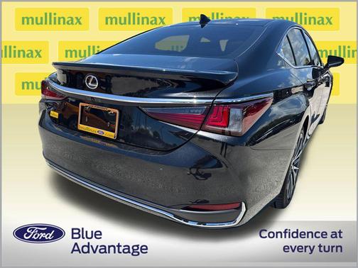 Caviar 2025 Lexus ES 300h Base