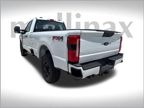 2025 Ford F-350 XLT