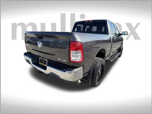 2022 RAM 2500 Tradesman Crew Cab 4x4 6'4' Box