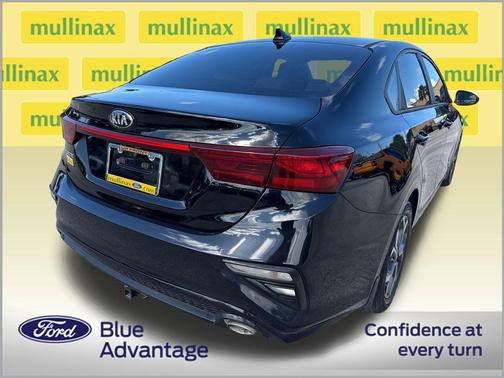 Aurora Black 2021 Kia Forte LXS