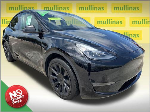 Solid Black 2023 Tesla Model Y Standard Range