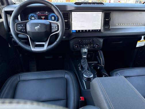 SHADOW BLACK 2026 Ford Bronco Badlands