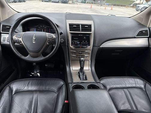 2013 Lincoln MKX Base