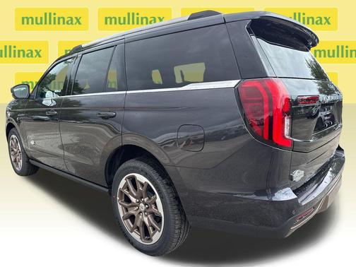 Dark Matter Gray Metallic 2026 Ford Expedition King Ranch