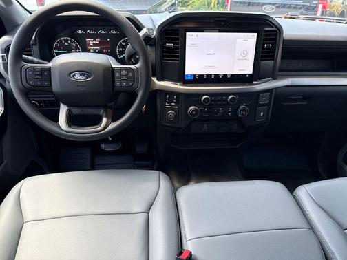 OXFORD WHITE 2026 Ford F-150 XL
