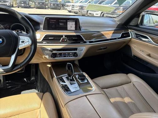 2019 BMW 750 I