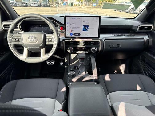 2025 Toyota Tacoma Hybrid TRD Sport