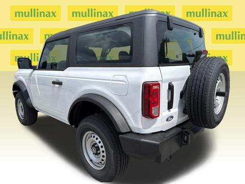 OXFORD WHITE 2026 Ford Bronco Base