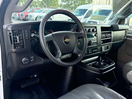 2020 Chevrolet Express 2500 RWD 2500 Regular Wheelbase WT