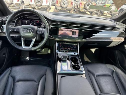 2022 Audi Q8 55 Prestige