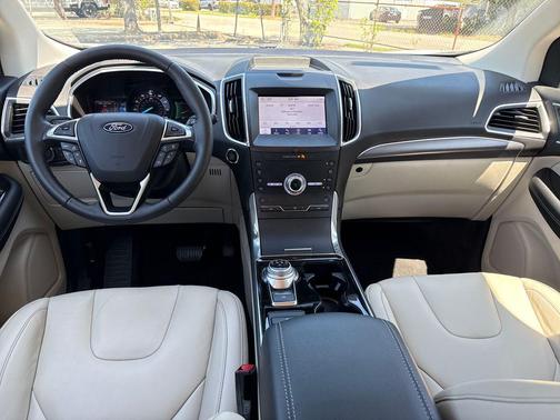 STAR WHITE 2020 Ford Edge Titanium
