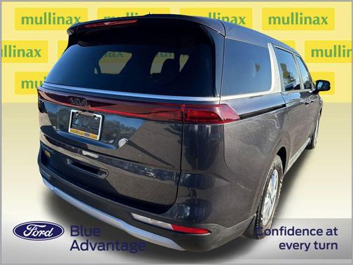 2022 Kia Carnival LXS