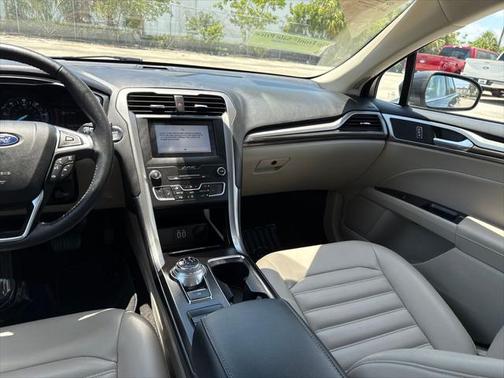 2019 Ford Fusion Hybrid SEL