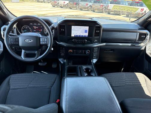 AGATE BLACK METALLIC 2021 Ford F-150 XL