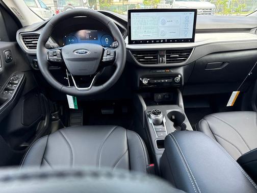 2025 Ford Escape PHEV Base