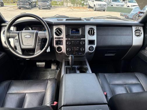 2017 Ford Expedition EL XLT