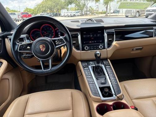 2018 Porsche Macan Base