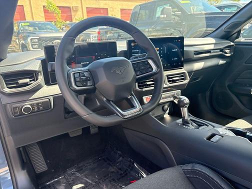 2025 Ford Mustang EcoBoost