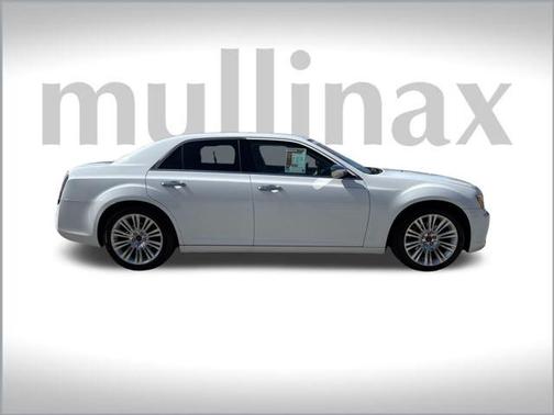 2011 Chrysler 300C Base