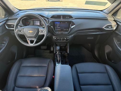 Summit White 2023 Chevrolet Trailblazer ACTIV