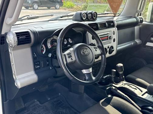 2013 Toyota FJ Cruiser Base